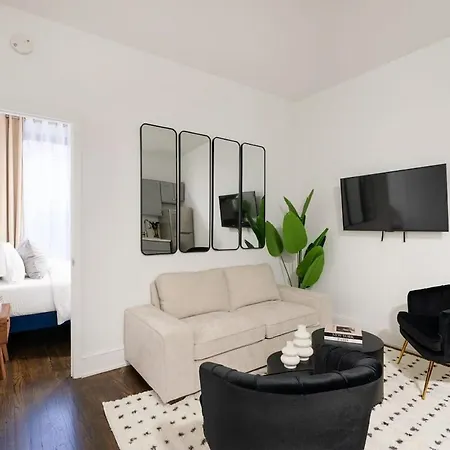 91-2A Stylish 3Br W&D Gym Apartment